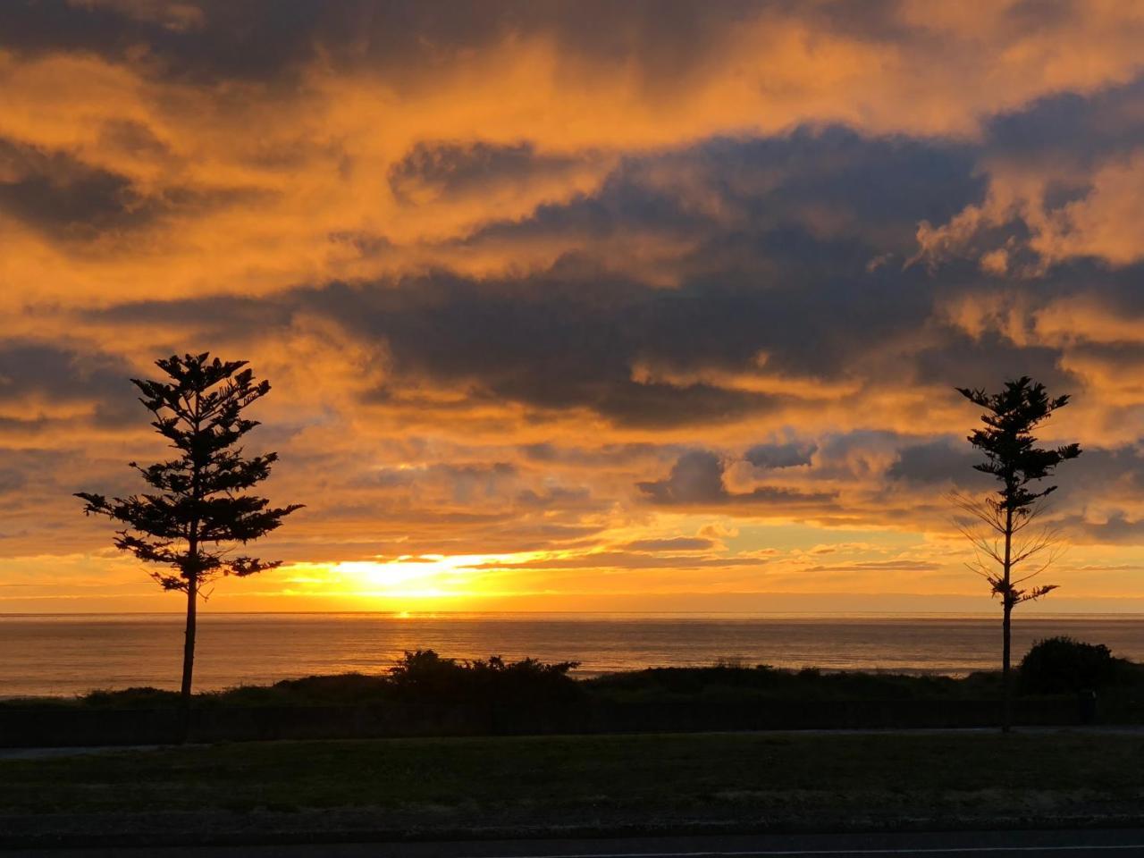 Otaki Beachfront Getaway Εξωτερικό φωτογραφία